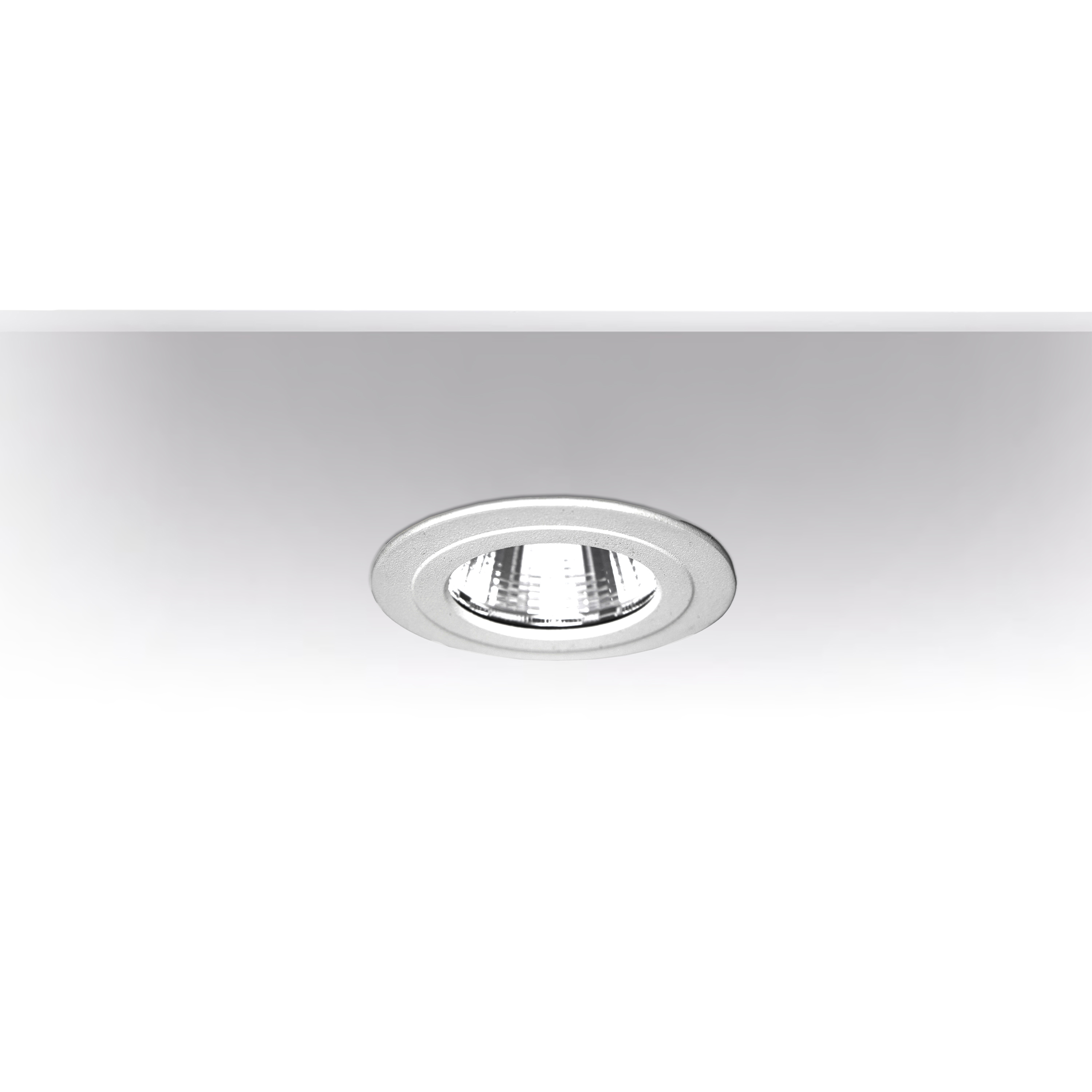 LED светильник встраиваемый влагозащищенный